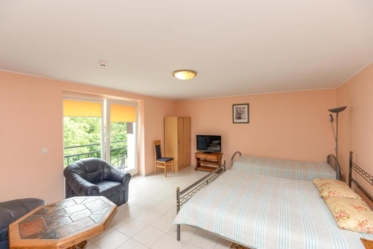 Red Tower Apartments Palanga Bagian luar foto